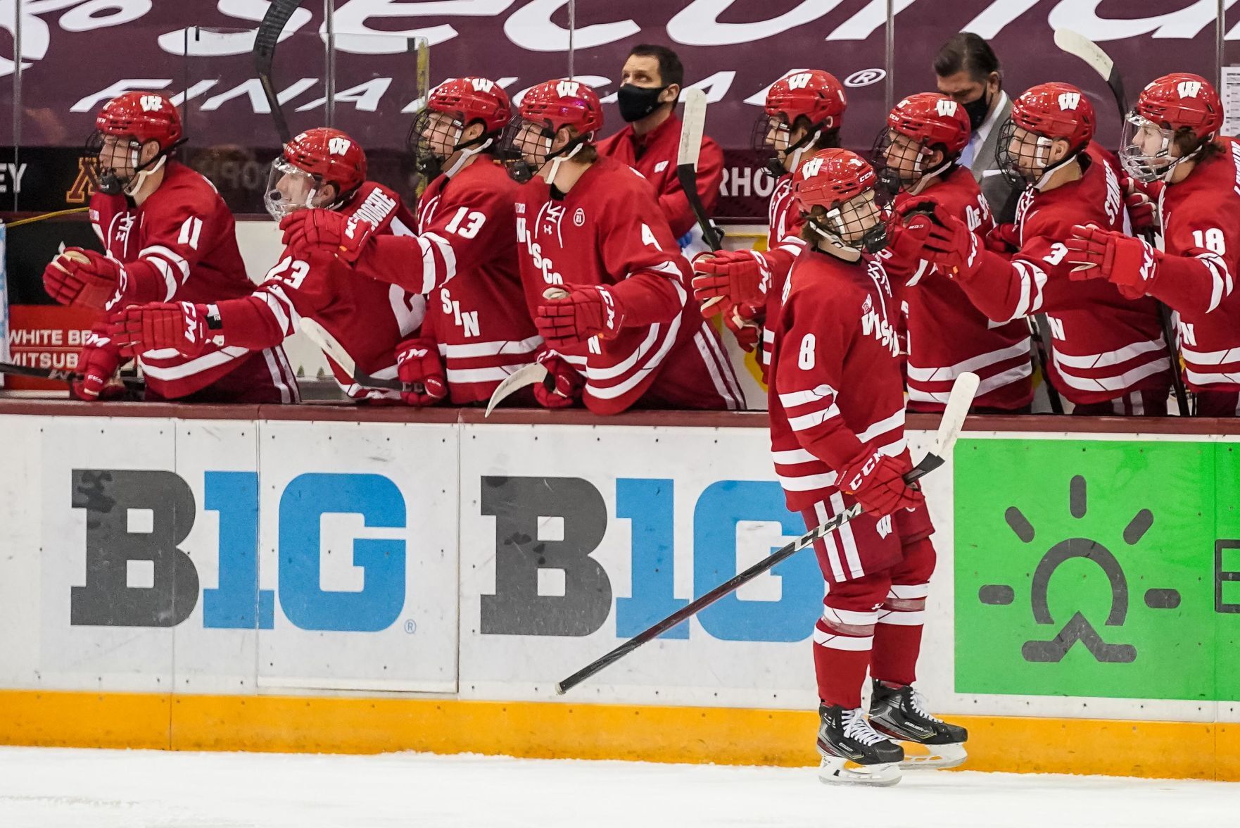 Wisconsin vs Minnesota